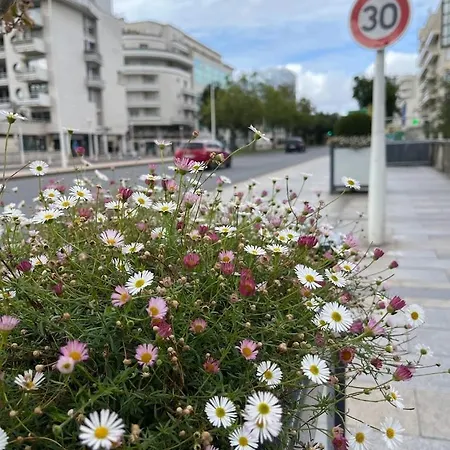 Apartamento Avec Balcon Sur Jardin Et Parking Privé *
