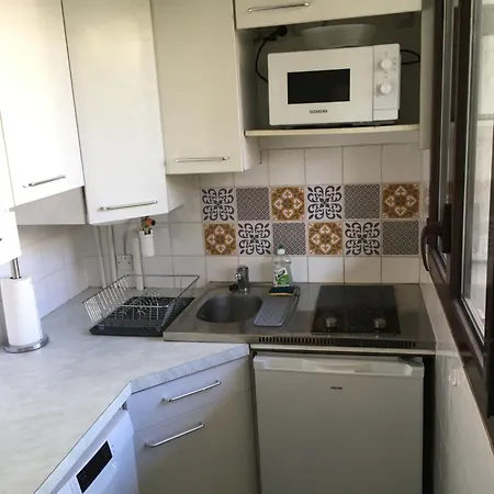 Avec Balcon Sur Jardin Et Parking Privé Apartamento Issy-les-Moulineaux