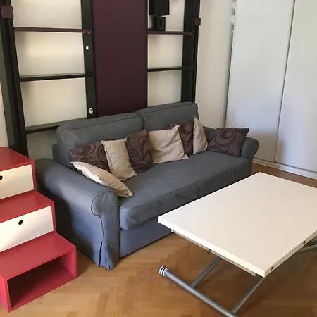 Avec Balcon Sur Jardin Et Parking Prive