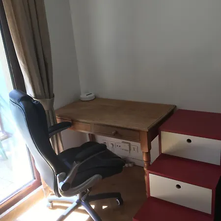 Avec Balcon Sur Jardin Et Parking Privé * Issy-les-Moulineaux